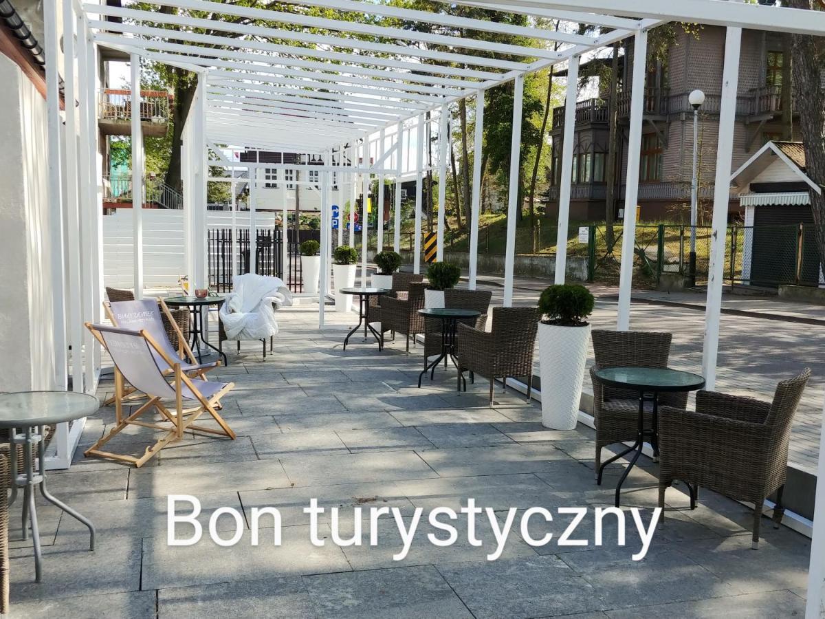 Kwatera prywatna Biały Domek Pensjonat Przy Plaży *