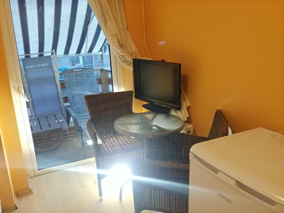 Bialy Domek Pensjonat Przy Plazy Habitación en casa particular Miedzyzdroje